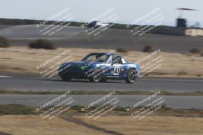 media/Nov-17-2024-CalClub SCCA (Sun) [[5252d9c58e]]/Around the Pits/